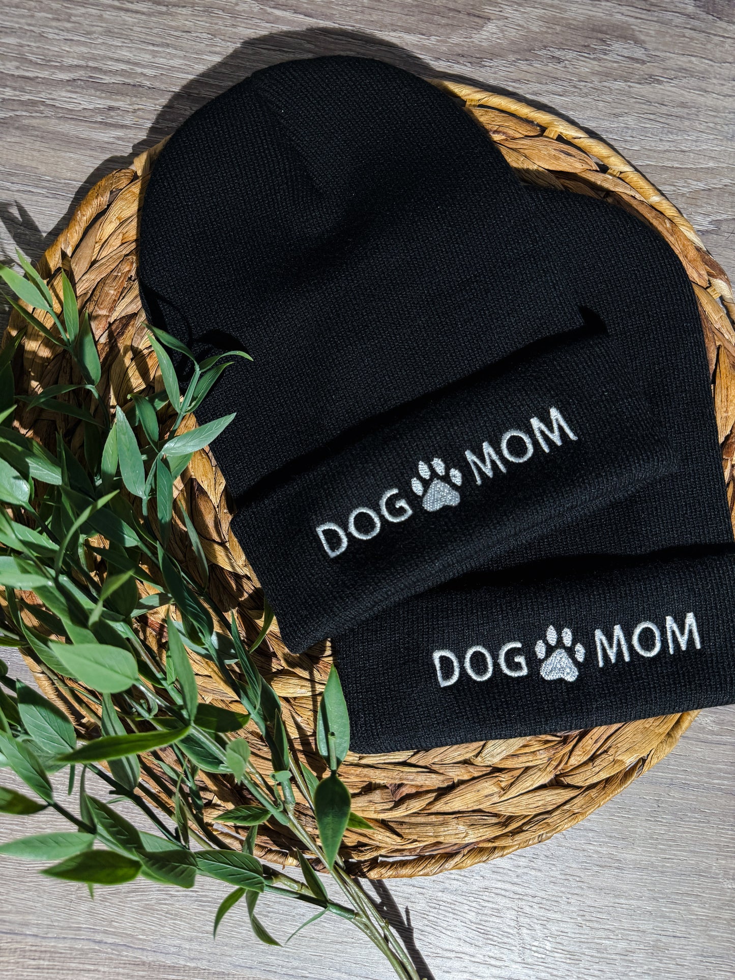 Dog Mom Beanie Black