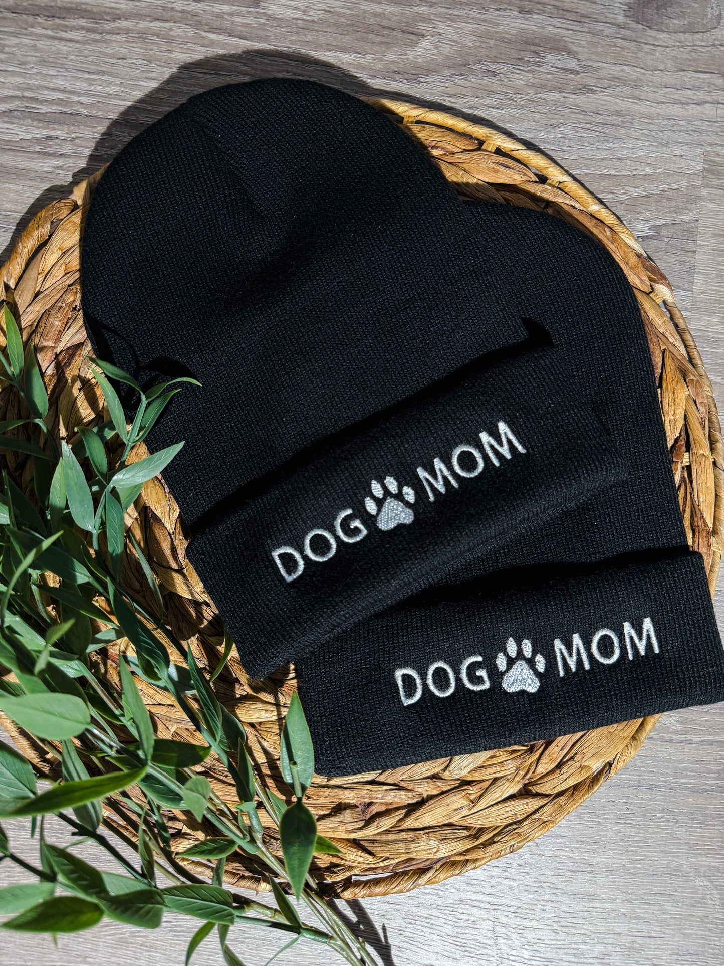 Dog Mom Beanie Black